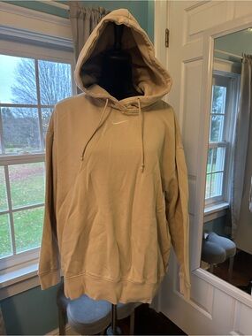 Nike Men’s Beige Oversized Pullover Hoodie